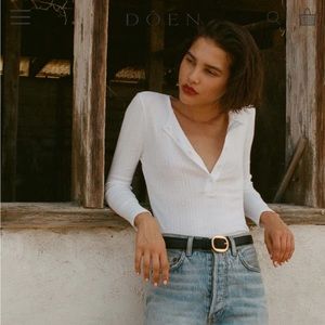 NWT! Doen Paola tee - salt - size small